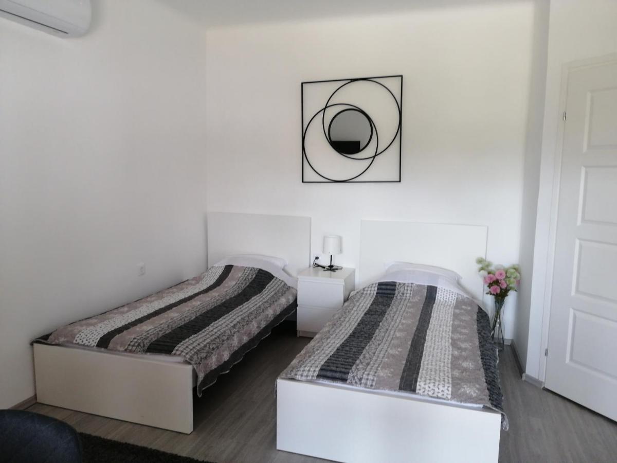 Werner Apartman Mohács Exteriör bild